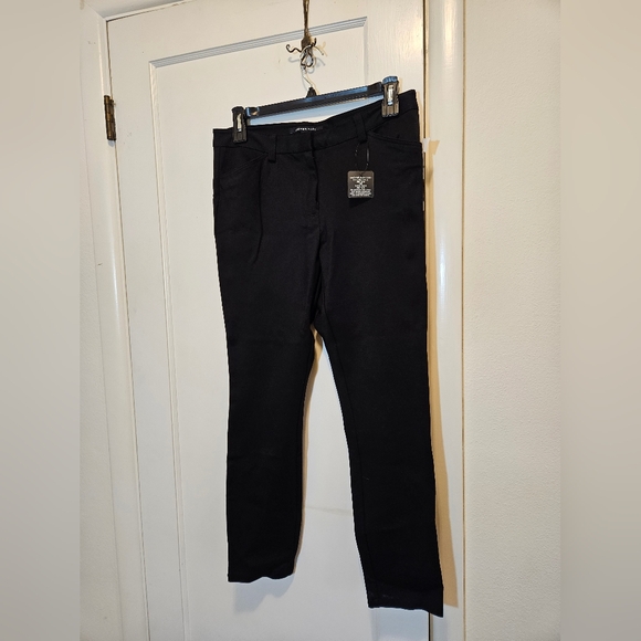 NWT Andrew Marc black slacks - Picture 1 of 5